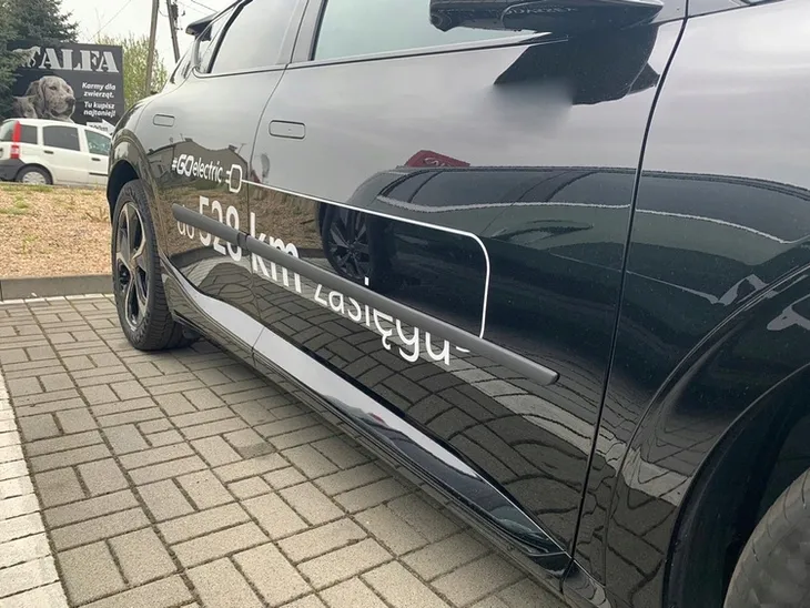 kia-ev6-listwy-boczne-typ-samochodu-samochody-osobowe