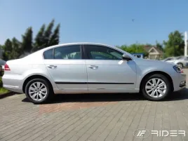 vw-passat-b7-sedan-listwy-boczne