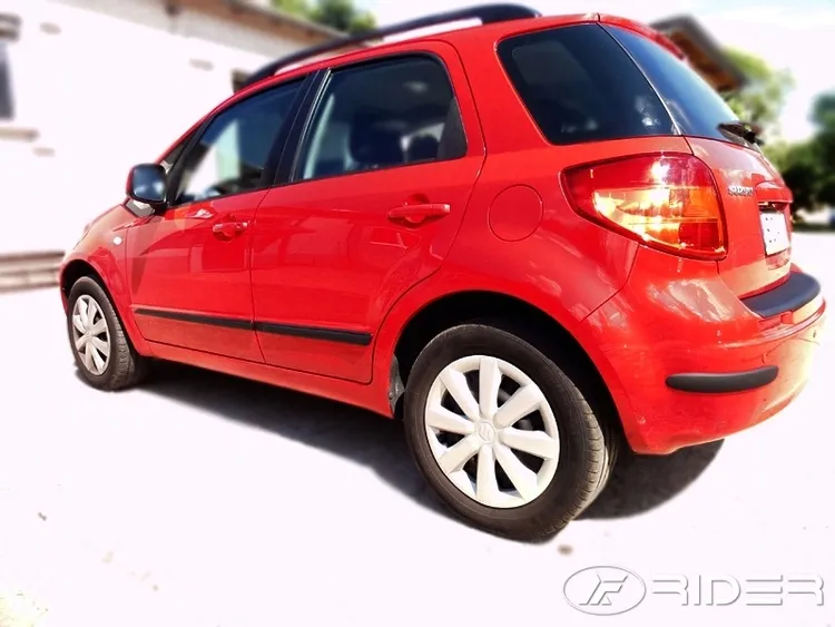 suzuki-sx4-listwy-boczne
