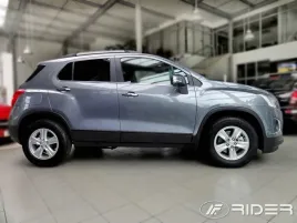 chevrolet-trax-listwy-boczne