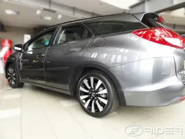 honda-civic-tourer-ix-listwy-boczne
