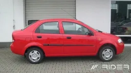 chevrolet-aveo-sedan-listwy-boczne