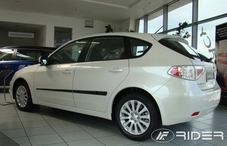 subaru-impreza-listwy-boczne-stan-nowy