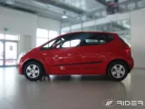 kia-venga-listwy-boczne-typ-samochodu-samochody-osobowe