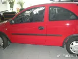 opel-corsa-c-listwy-boczne-stan-nowy