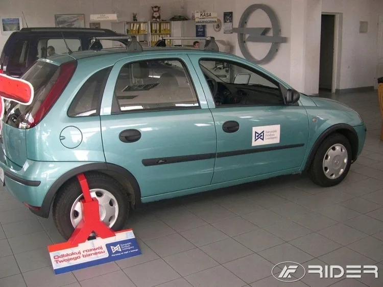 opel-corsa-c-listwy-boczne-stan-nowy