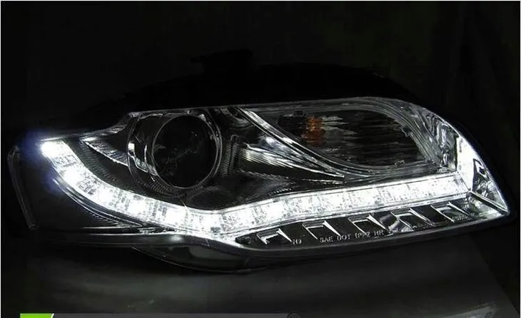 lampy-reflektory-audi-a4-b7-04-08-chrome-led-strona-zabudowy-lewe-prawe