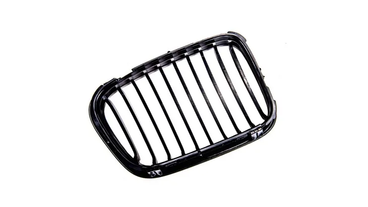 grill-bmw-3-e46-compact-pojedyncze-zeberka-gloss-black-jakosc-czesci-zgodnie-z-gvo-p-zamiennik-o-jakosci-porownywalnej-do-oryginalu