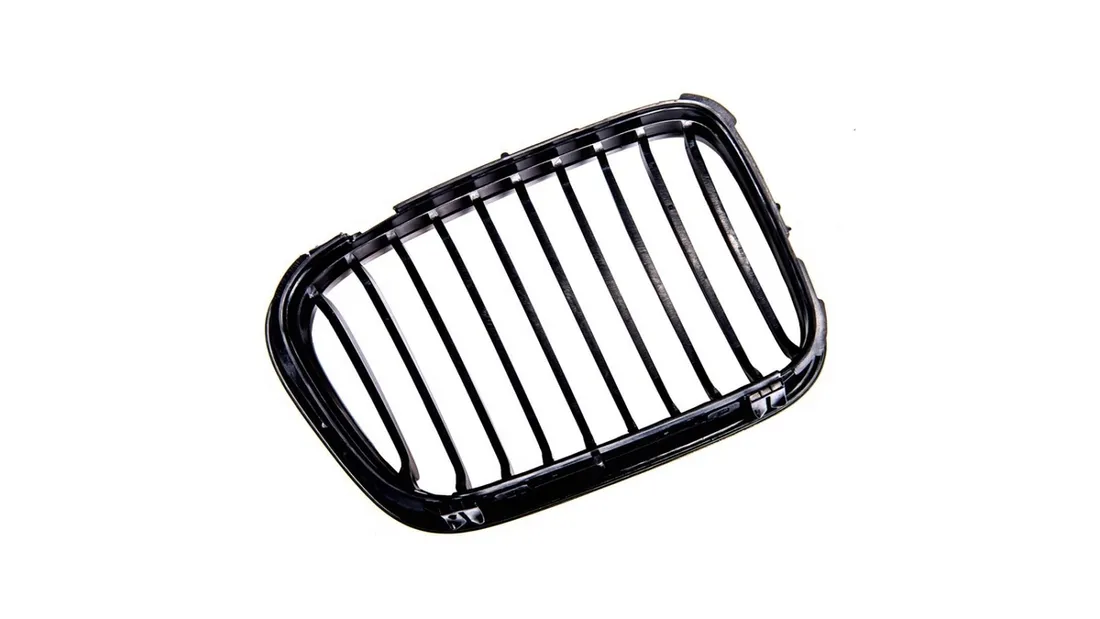 grill-bmw-3-e46-compact-pojedyncze-zeberka-gloss-black