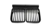 grill-bmw-3-e30-pojedyncze-zeberka-gloss-black-stan-nowy