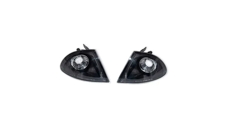 kierunkowskazy-bmw-3-e46-black-stan-nowy-numer-katalogowy-czesci-gpsinbm0001-1