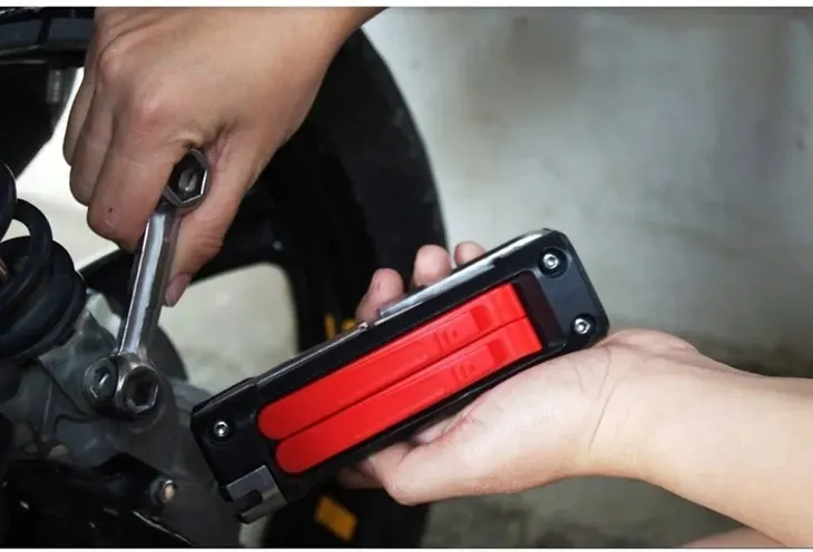 zestaw-narzedzi-naprawczy-15in1-multitool-prezent-stan-opakowania-oryginalne