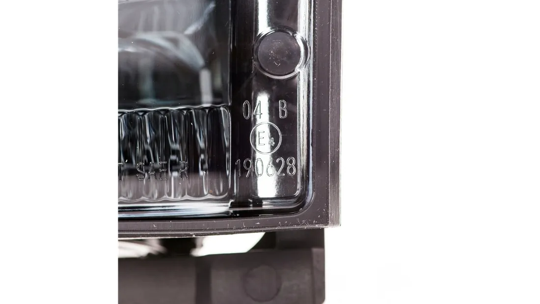 halogeny-bmw-3-e30-facelift