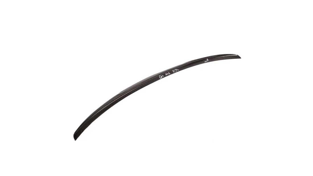 lotka-bmw-3-e92-lip-carbon
