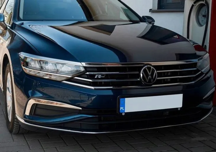 ramki-halogenow-vw-passat-b8-2019-stan-nowy-numer-katalogowy-producenta-7545103f