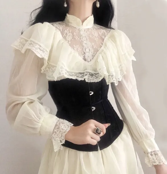 gotycki-czarny-gorset-pas-modelujacy-underbust-marka-bez-marki