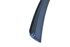 nowa-listwa-dolna-uszczelka-podszybia-opel-astra-g-ii-2-1998-2009