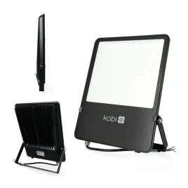 profesjonalny-naswietlacz-led-200w-4000k-oswietlenie-firmy-budowy-podworko