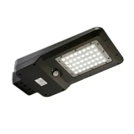 reflektor-uliczny-solarny-15w-ip65-na-lowisko-plac-latarnia-solarna-led