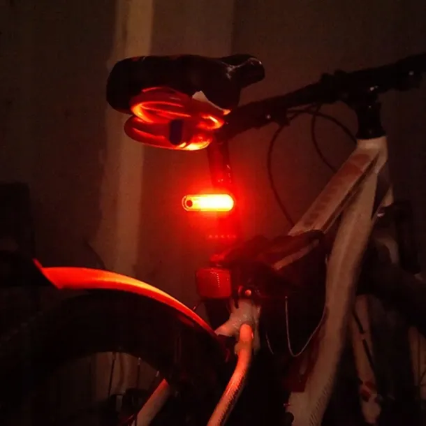 lampka-rowerowa-tylna-led-50lm-usb-4-tryby-latarka-lampa-wodoszczelna-mocna-marka-zeetech