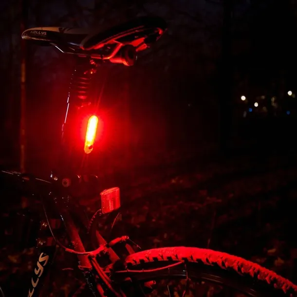 lampka-rowerowa-tylna-led-50lm-usb-4-tryby-latarka-lampa-wodoszczelna-mocna-zasilanie-akumulator