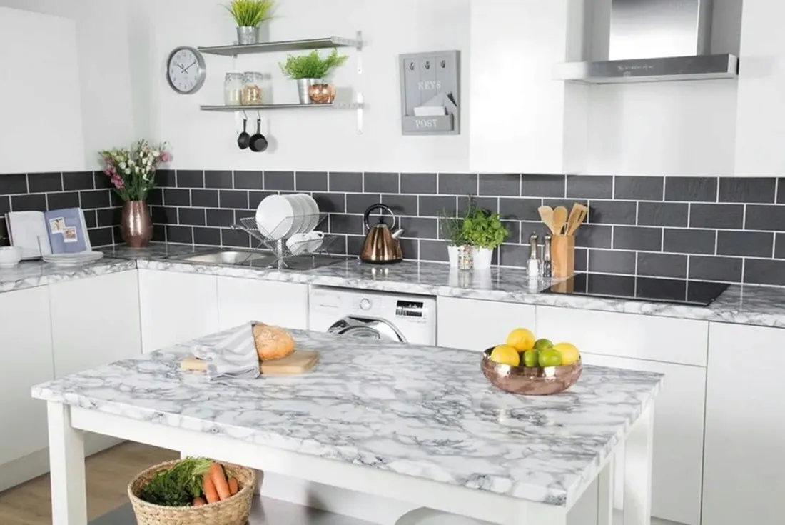 okleina-folia-pcv-marmur-na-blat-stol-meble-szafki-67x100-stan-nowy