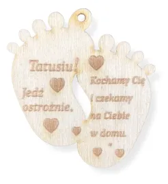 zawieszka-do-auta-drewniane-stopki-z-grawerem-jedz-ostroznie
