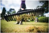 wertykulator-kultywator-do-trawy-aerator-3w1-zasilanie-reczne
