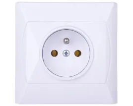 gniazdo-pojedyncze-z-uziemieniem-biale-ospel-akcen