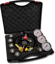 ladowarka-nabijanie-akumulatora-hydraulicznego