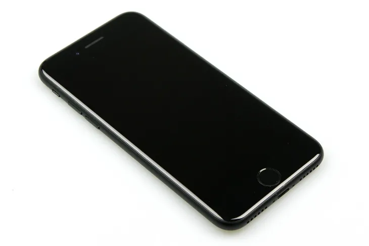 apple-iphone-7-32gb-space-gray-komunikacja-bluetooth