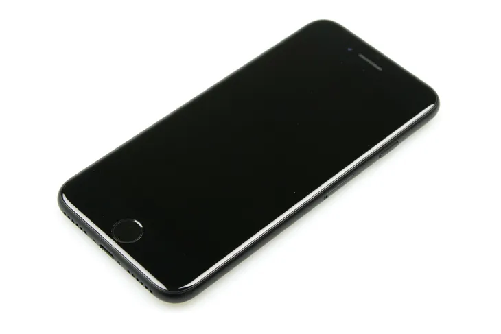 apple-iphone-7-32gb-space-gray-komunikacja-bluetooth