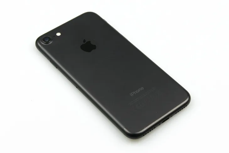 apple-iphone-7-32gb-space-gray-komunikacja-bluetooth