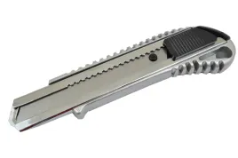 noz-metalowy-uniwersalny-18-mm-do-tapet-wykladzin