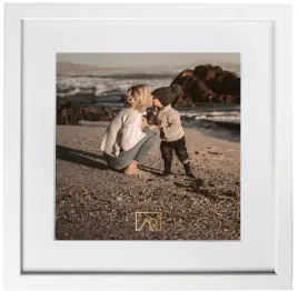 ramka-na-zdjecie-40x40-passepartout-30x30-biala-drewniana-elegant