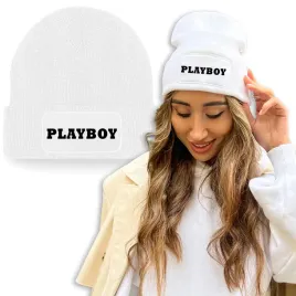 zimowa-wygodna-czapka-biala-playboy-modne-wzory