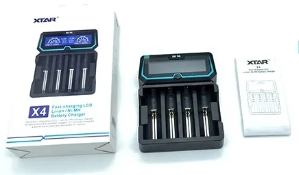 ladowarka-do-akumulatorow-18650-xtar-x4-model-x4