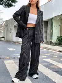 garnitur-damski-elegancki-w-paski-czarno-bialy-stylowy-modny-shein-s-36