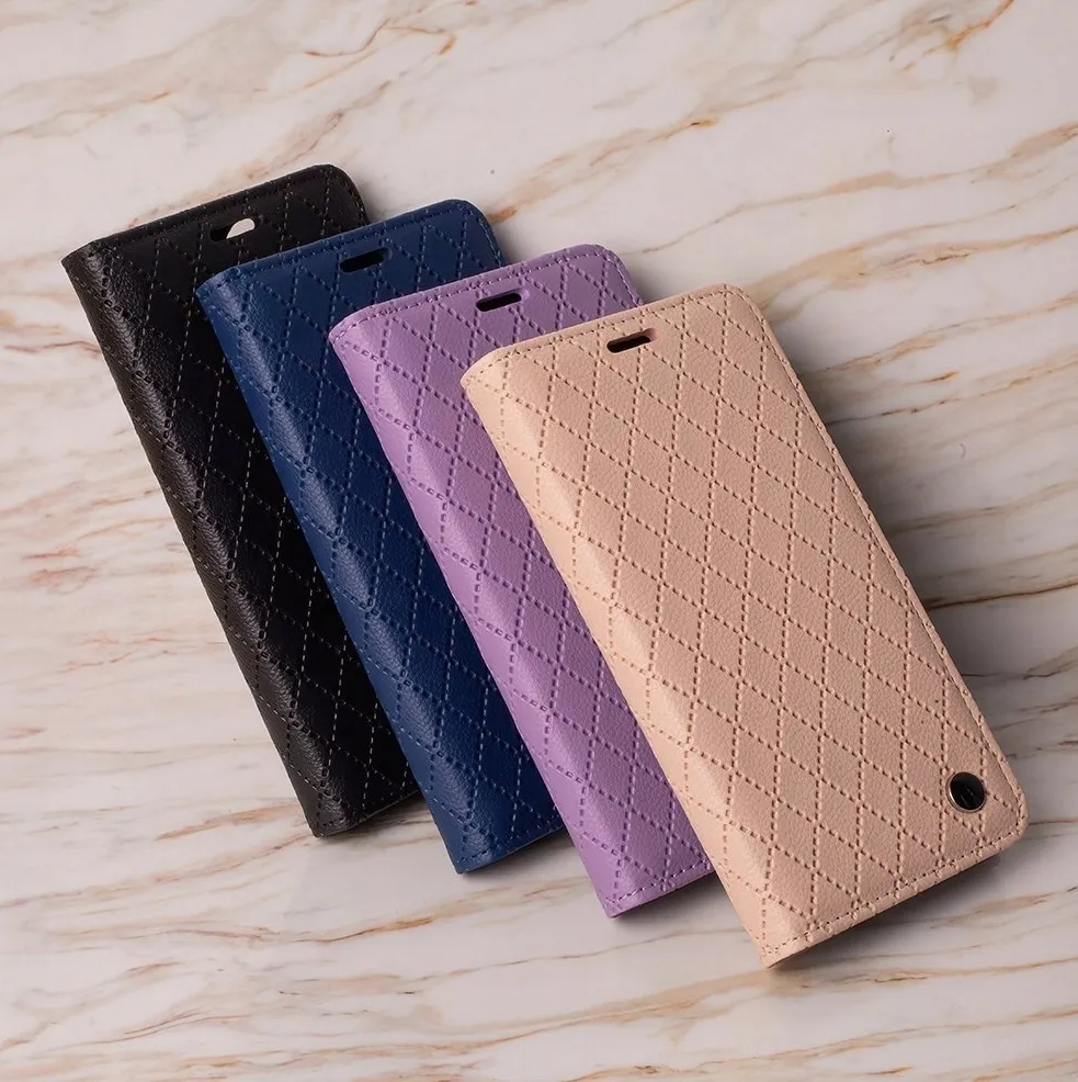 etui-smart-caro-do-iphone-16-plus-67-granatowe-stan-nowy
