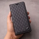 etui-smart-caro-do-iphone-16-plus-67-czarne-kod-producenta-pokrowiec-telefon-magnes-zamykane-case