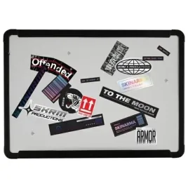 skinarma-etui-henko-macbook-air-13-2018-2020-przezroczysty-frost-clear