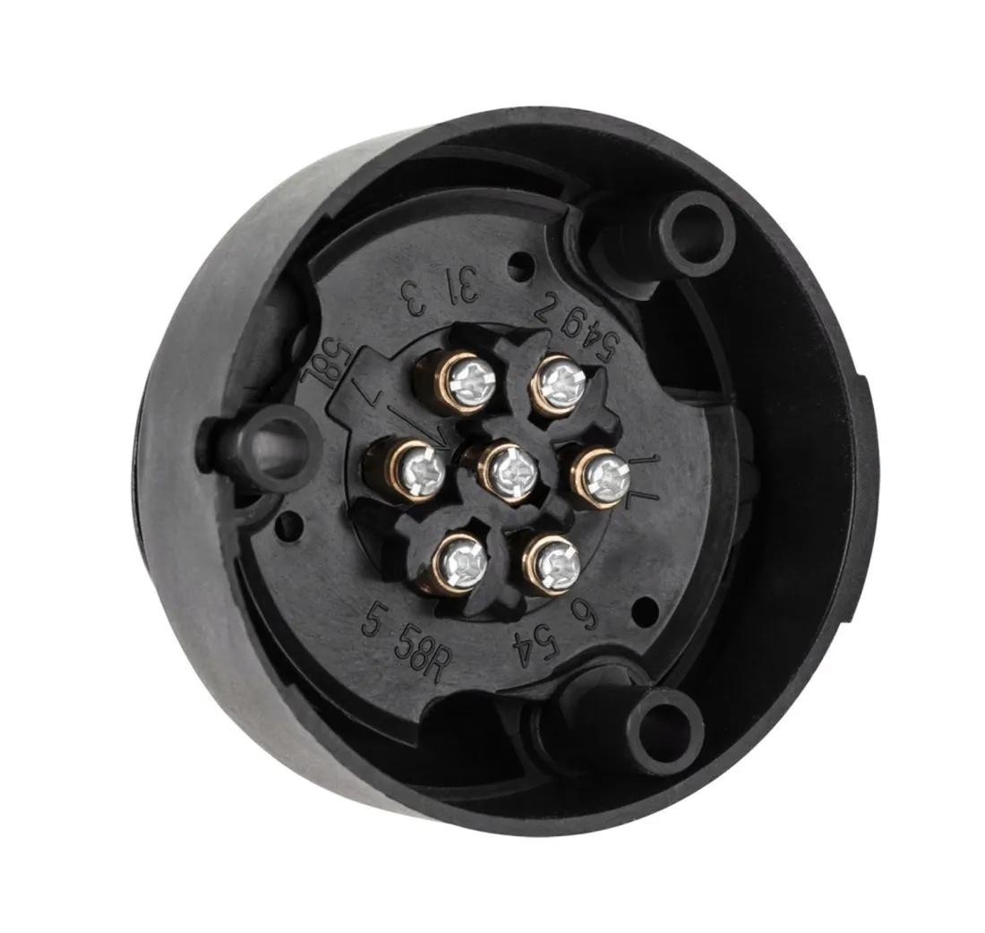 gniazdo-przyczepy-plastik