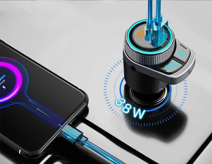 transmiter-feegar-q300-pro-funkcje-ladowarka-usb-zestaw-glosnomowiacy