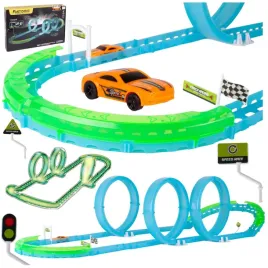 tor-samochodowy-wyscigowy-swiecacy-w-ciemnosci-auto-samochod-wyscigowka