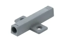 blum-956a1501-adapter-krzyzakowy-tipon-dlugi-szary