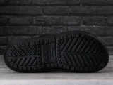 klapki-crocs-classic-10001-001-36-37-kolor-podeszwy-czarny