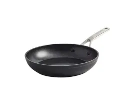 patelnia-ceramiczna-z-grubym-dnem-kitchenaid-forged-hardened-aluminium-24cm