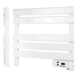 maly-grzejnik-lazienkowy-drabinkowy-w-kolorze-bialym-o-mocy-150w