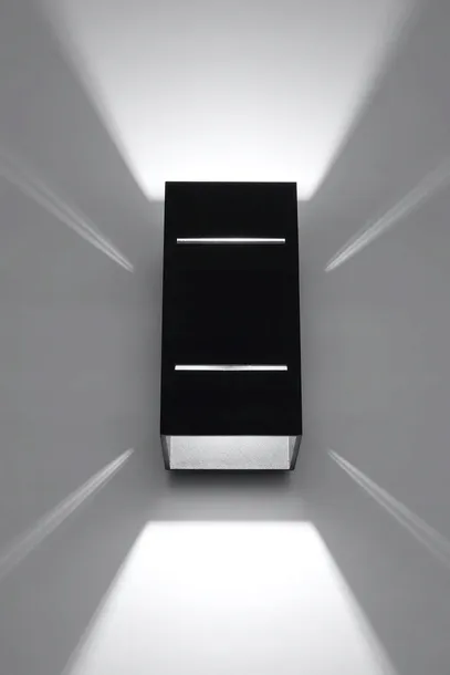 kinkiet-blocco-czarny-glebokosc-produktu-10-cm