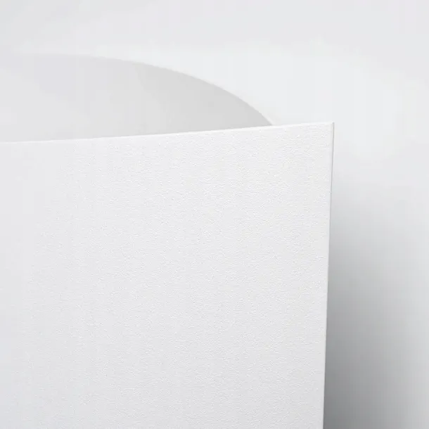 kinkiet-toni-bialy-material-dominujacy-aluminium